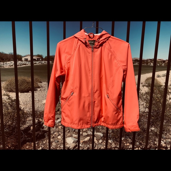 EDDIE BAUER - Perfect light-weight Windbreaker!!! NEVER WORN, tags on! - Picture 4 of 5